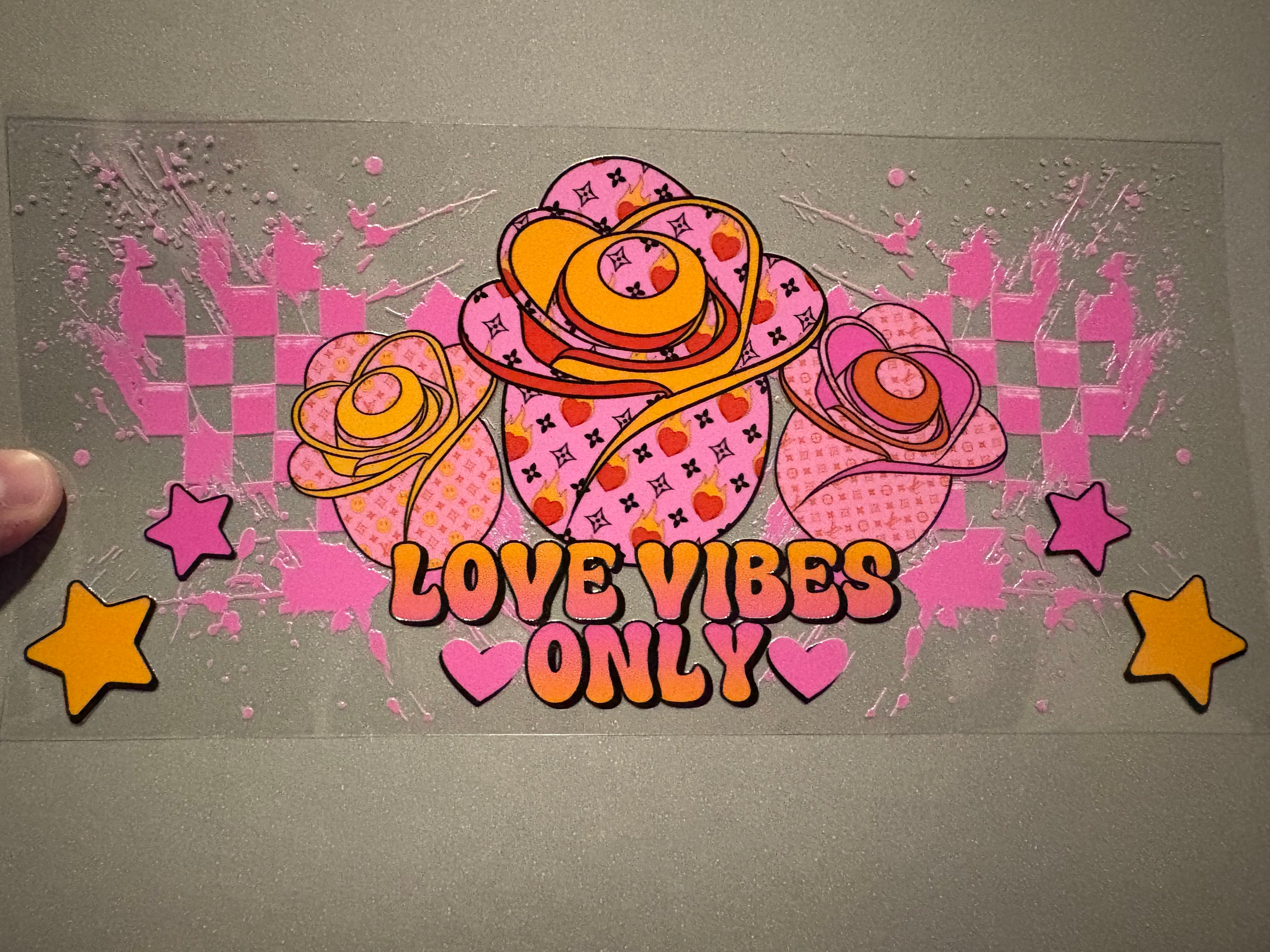 Love vibes only, spicy roses, pink checkered, pink & orange stars