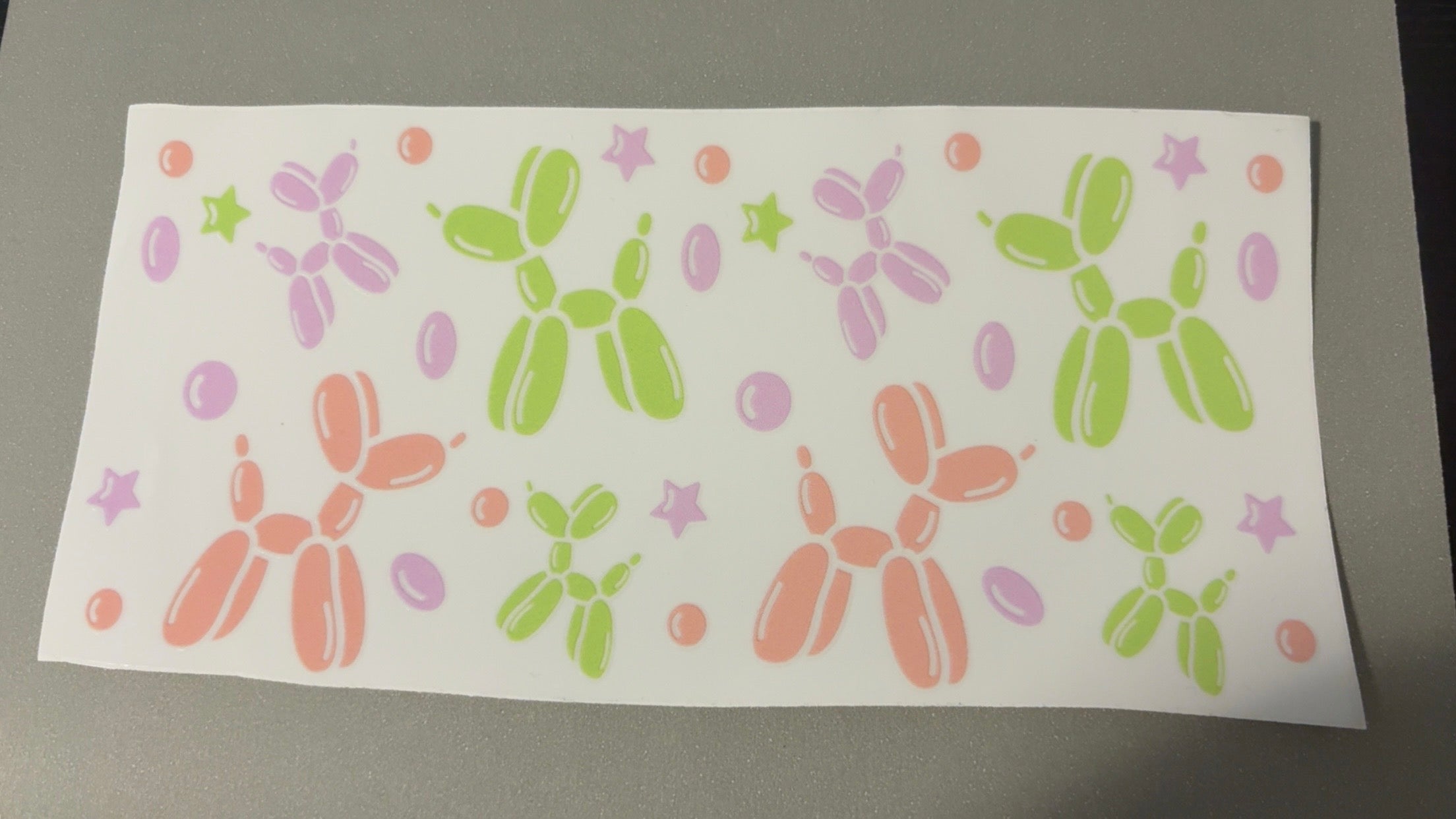 Pastel balloon dogs, pastel bubbles, pastel hearts