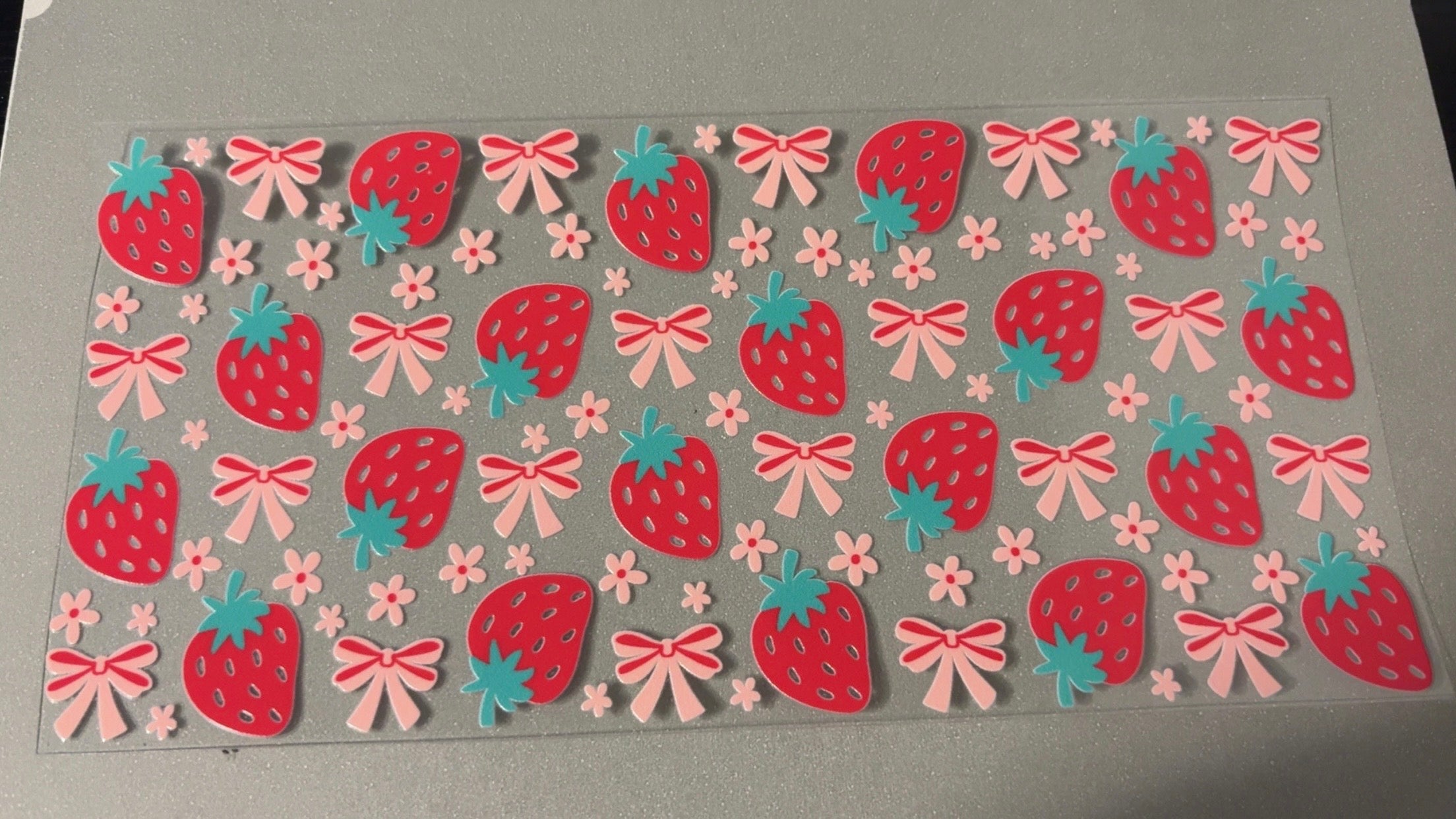Bows, strawberries & flowers