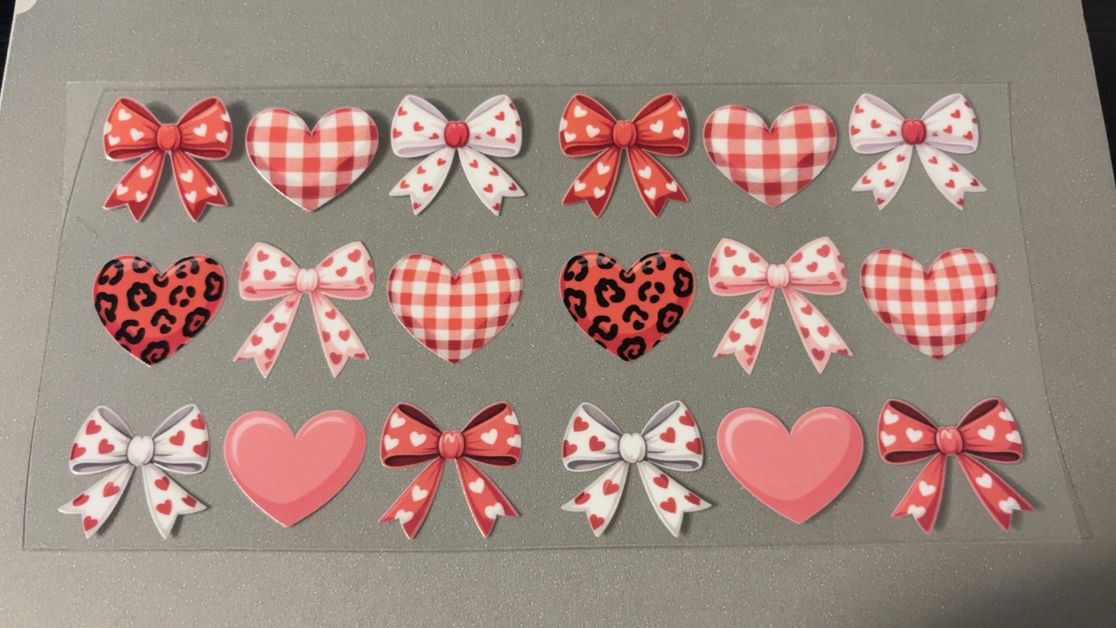 Assorted bows & hearts