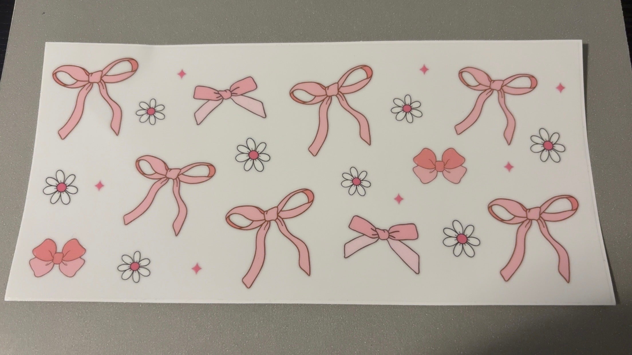 Bows, ribbons & flowers