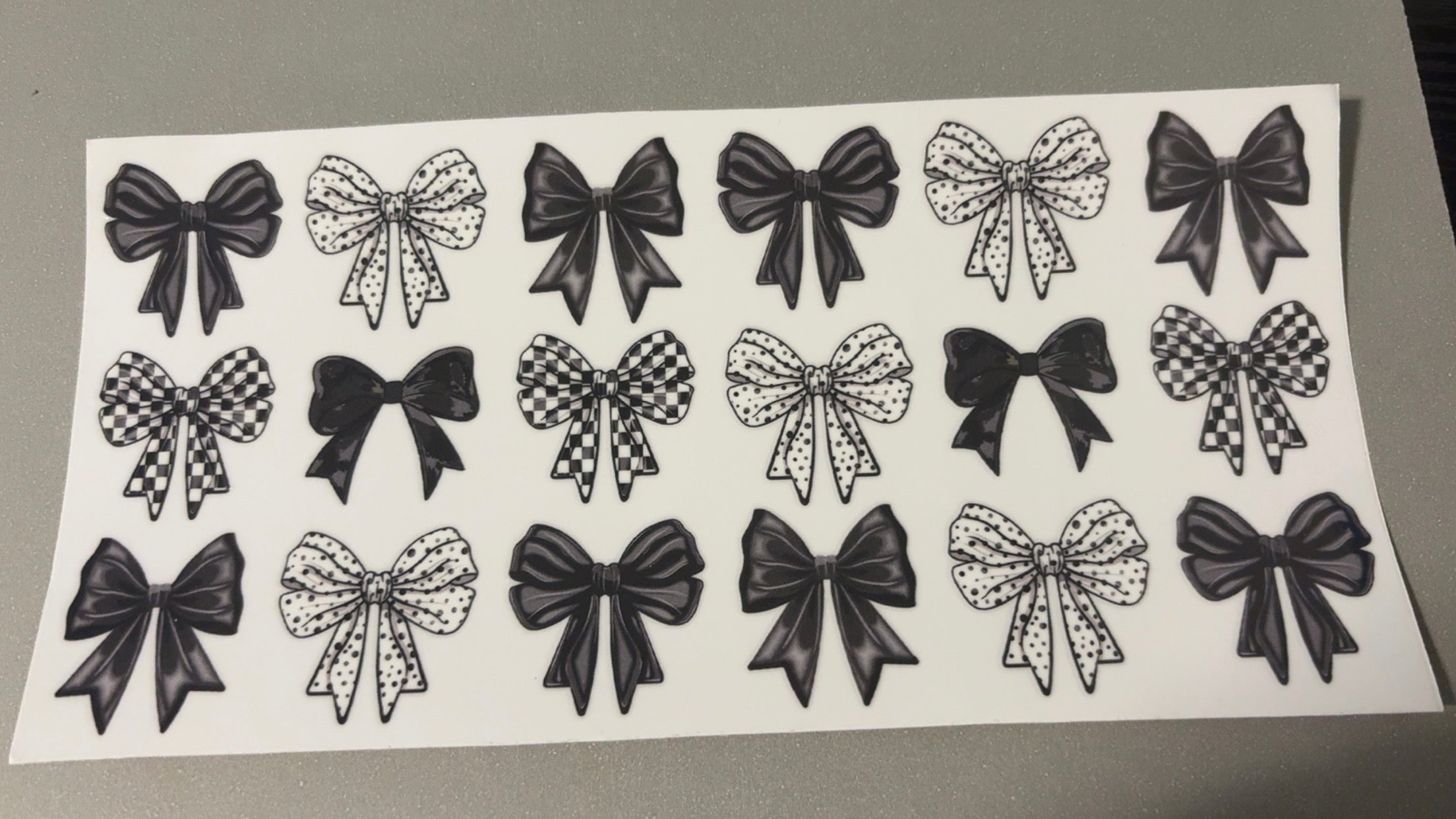 Black & White Bows