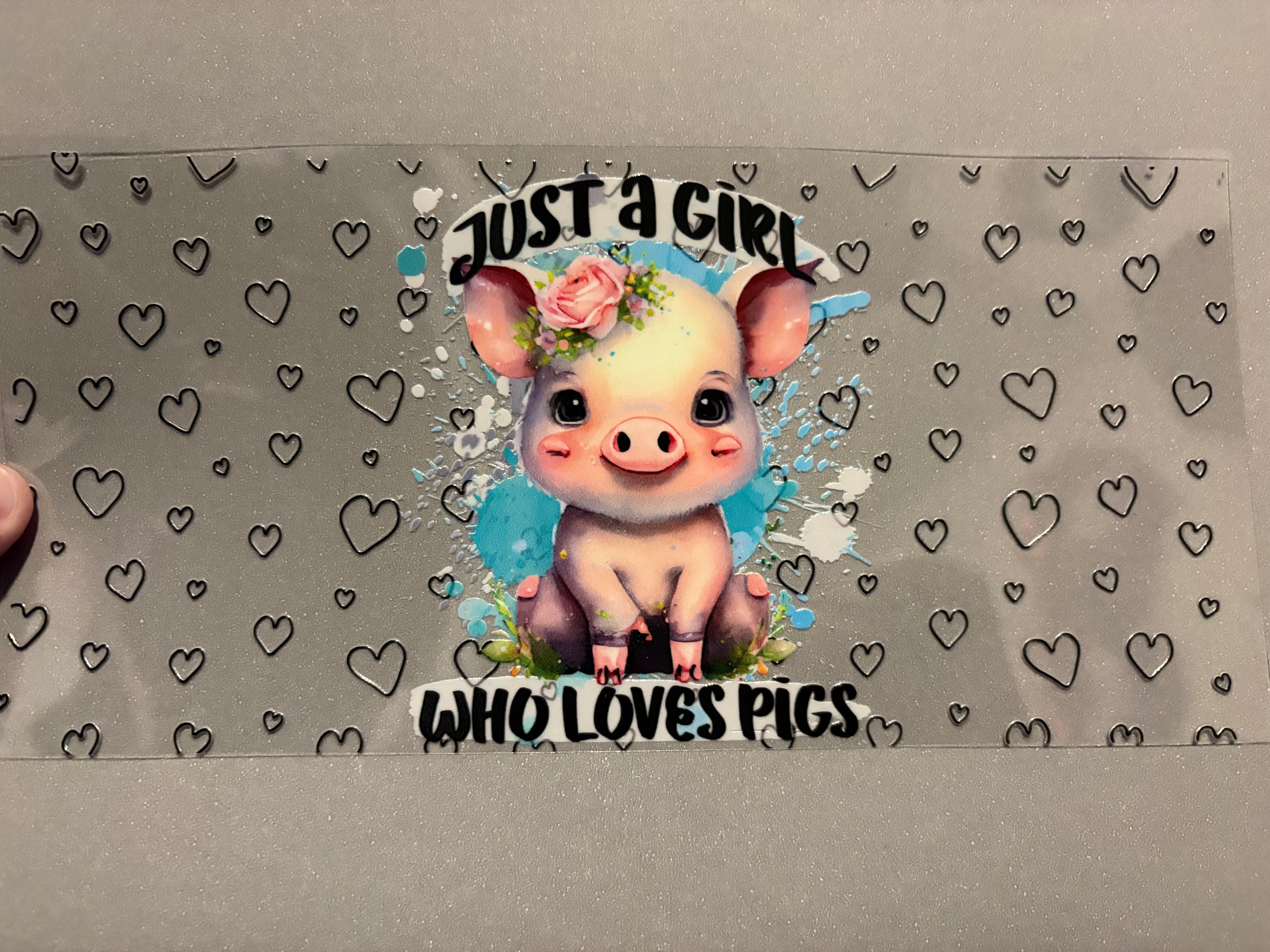 Just a girl who loves pigs, black hearts