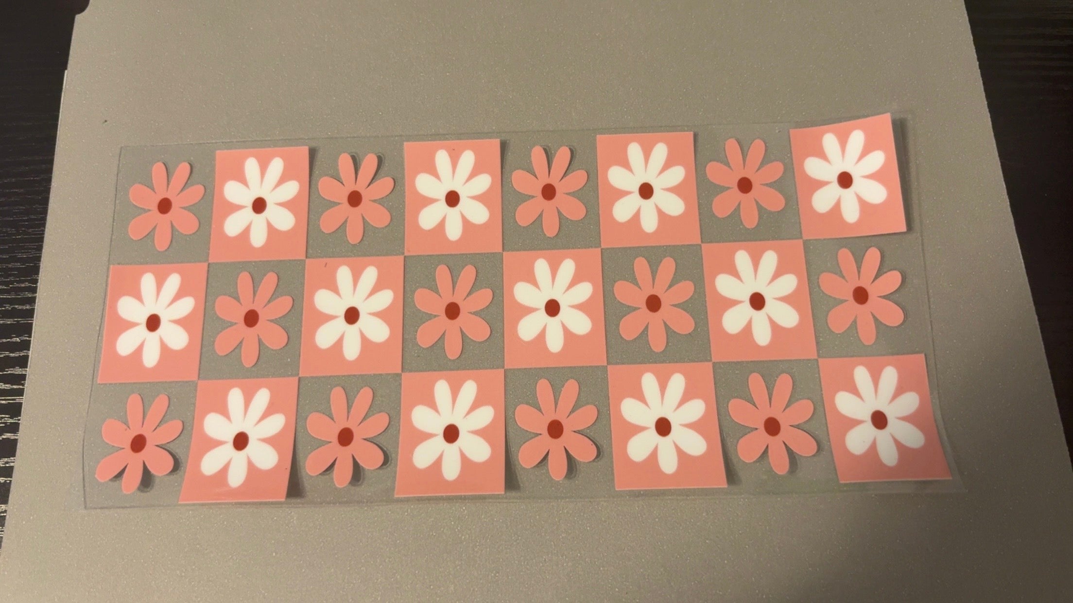 Checkered Flower